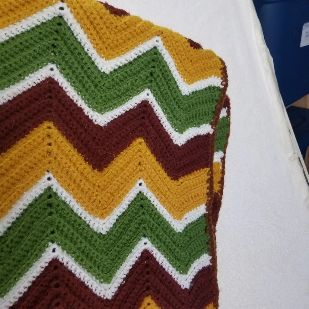 Vintage Crochet Throw Blanket Afghan Chevron Stripes Brown Gold Green White‎
